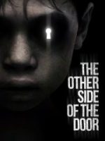 Bên Kia Cánh Cửa