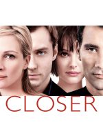 Xích Lại Gần Nhau